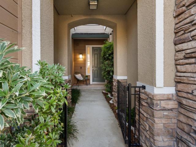 Townhouse for sale in Castro Valley