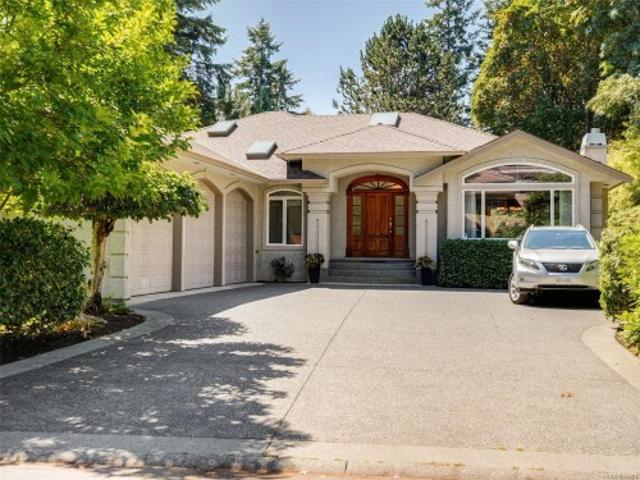 House for sale in Gordon Head, Saanich