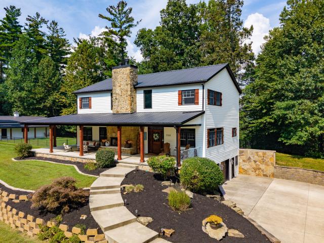 House for sale in Nashville, Indiana