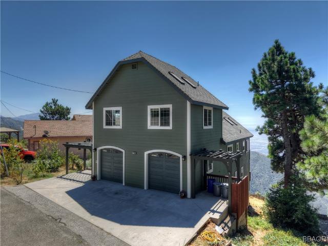 House for sale in Cedarpines Park, California