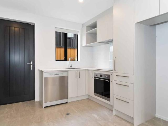 House for rent in Christchurch Central, Linwood-Central-Heathcote Community