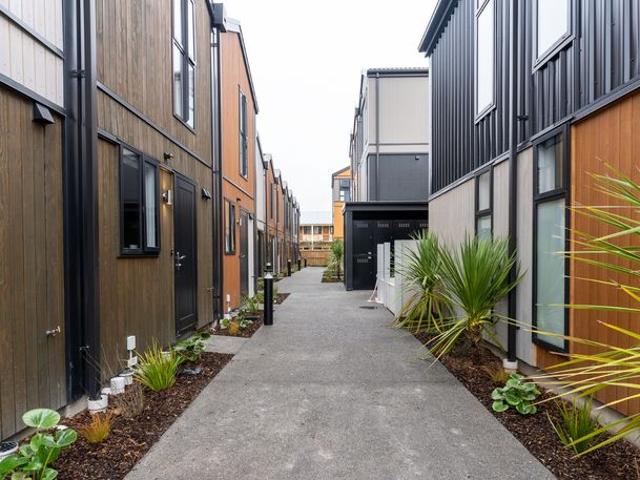 House for rent in Christchurch Central, Linwood-Central-Heathcote Community