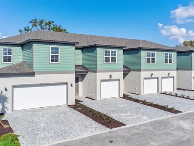 Townhouse for sale in Eustis, Florida