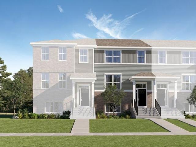 Townhouse for sale in Algonquin