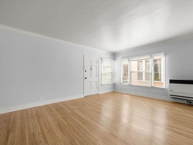 Apartment for rent in University Park, Los Angeles