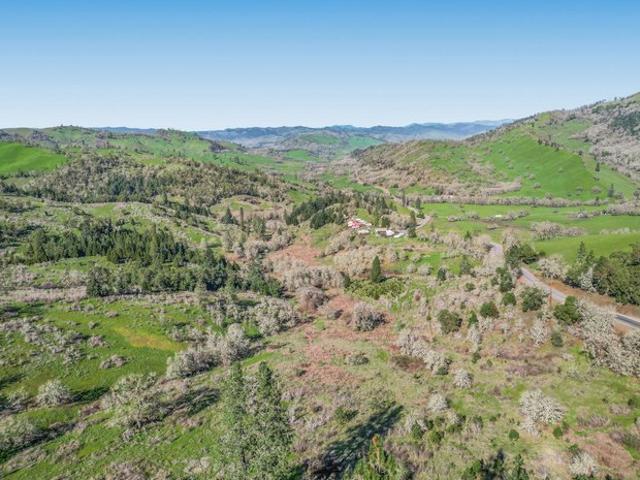 Land for sale in Roseburg, Douglas County