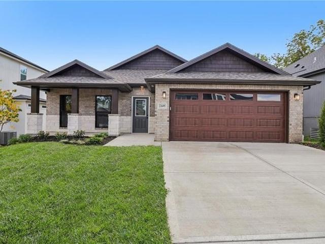 House for sale in Lenexa, Johnson County
