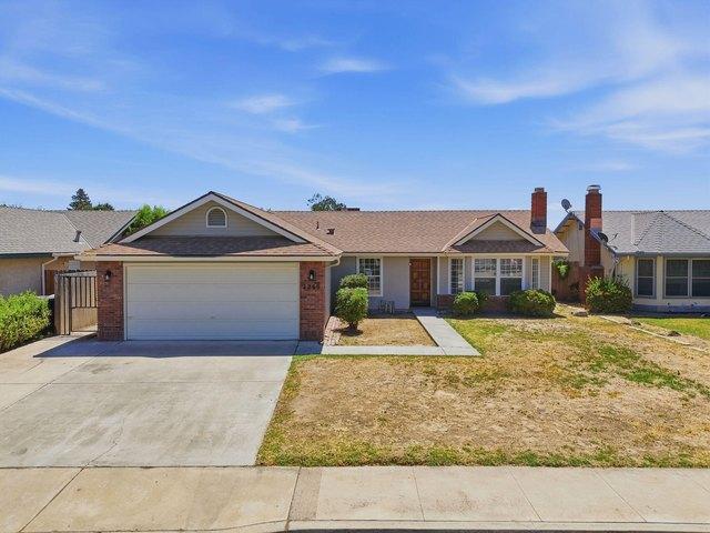 House for sale in Hanford, California