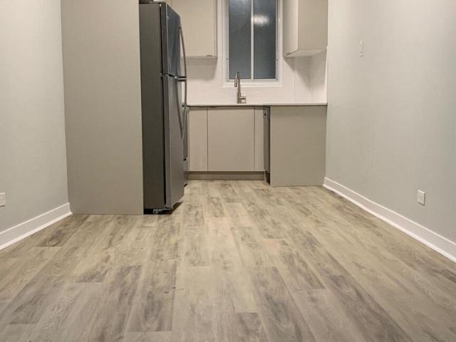 Apartment for rent in Mont-royal, Quebec