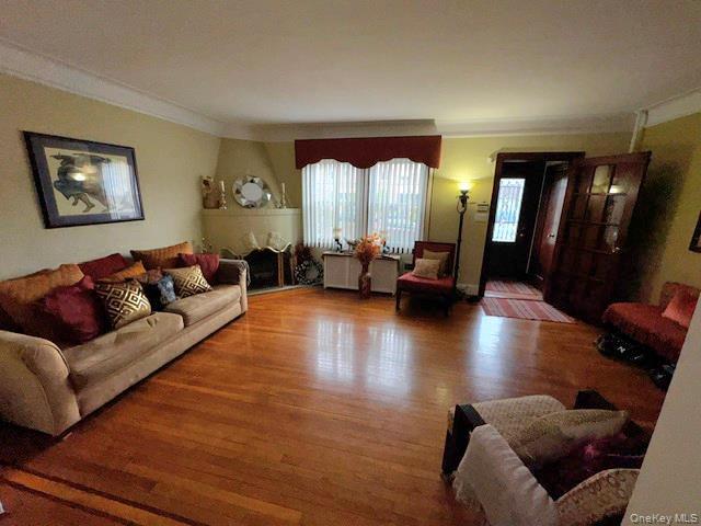 Townhouse for sale in Queens, Arverne