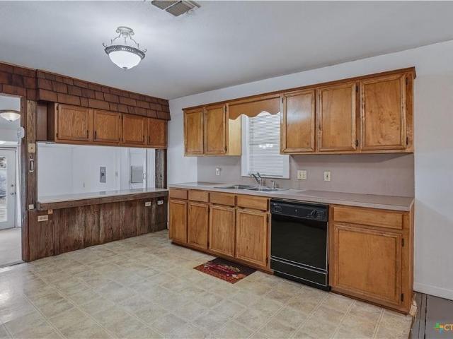 House for sale in Gonzales, Gonzales County