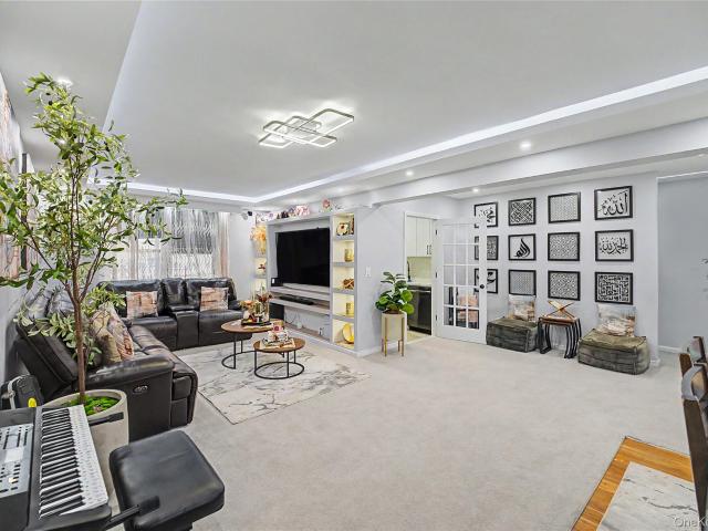 Property for sale in Queens, Arverne