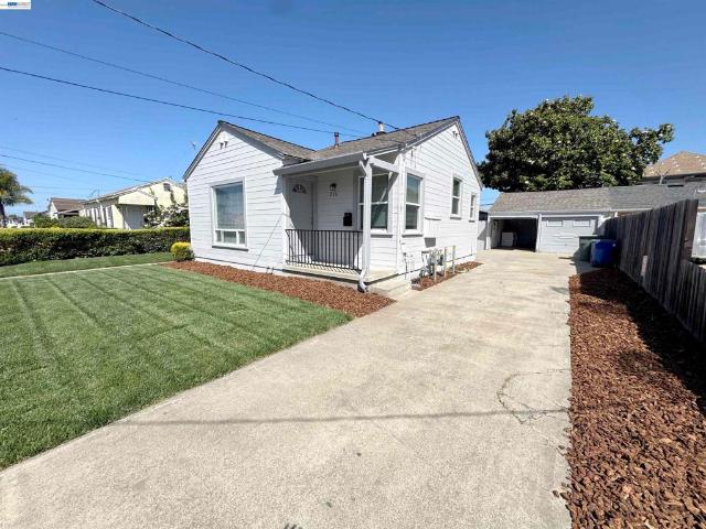 House for sale in San Leandro, California