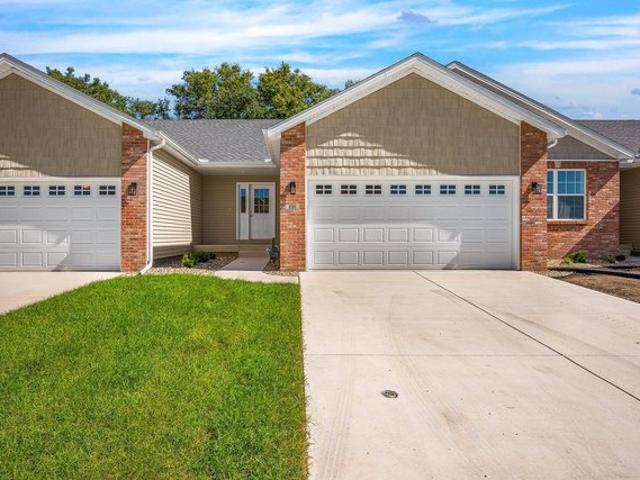 Townhouse for sale in Prairie Gardens, Normal