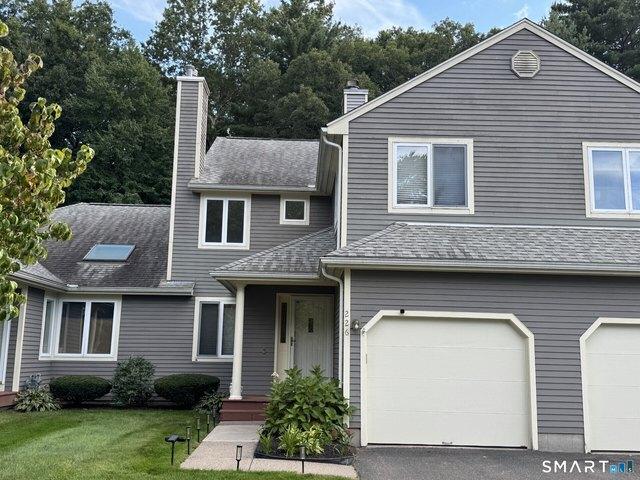 Townhouse for sale in Bloomfield, Connecticut