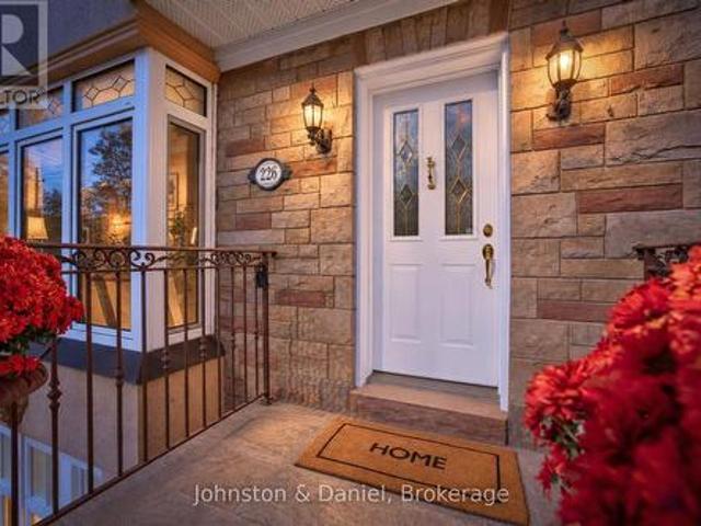 House for sale in Toronto—St. Paul's, Toronto