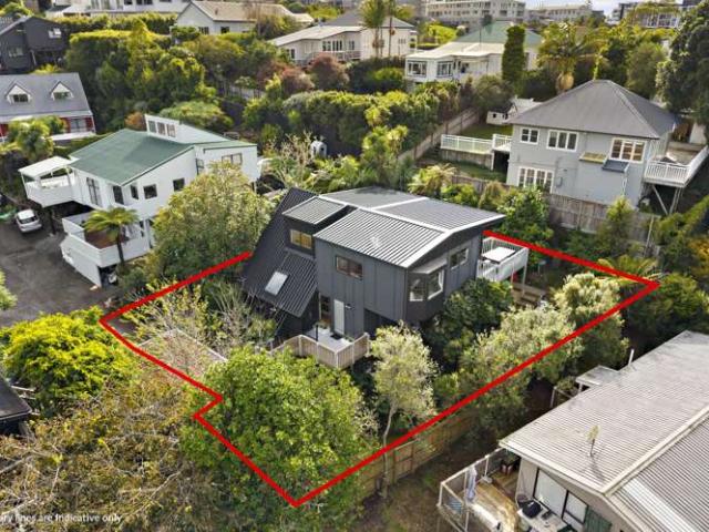 House for sale in Wairau Valley