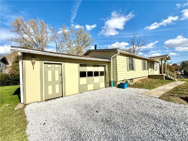House for sale in Masontown, Pennsylvania