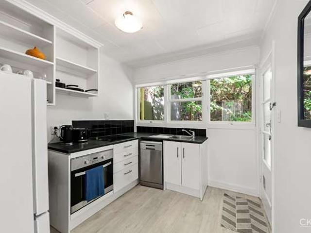 Apartment for sale in Pauatahanui, Wellington