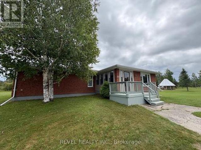 House for sale in Cochrane, Ontario