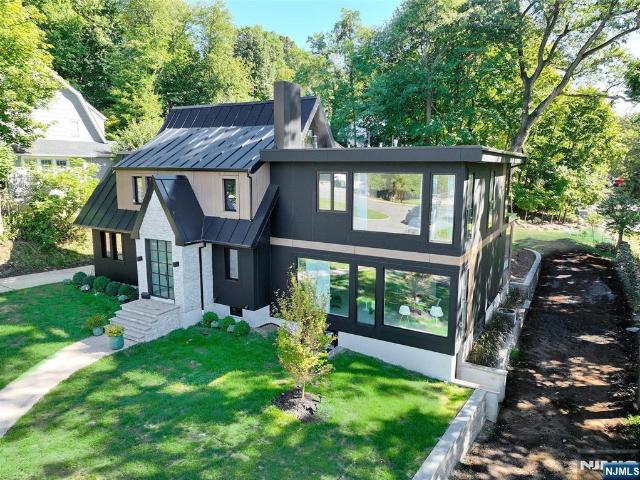 House for sale in Haworth, New Jersey