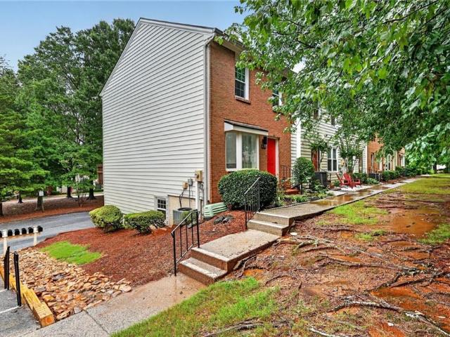 Townhouse for sale in Roswell, Georgia