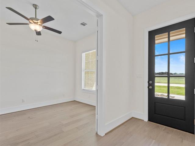 House for sale in Smithville, Texas