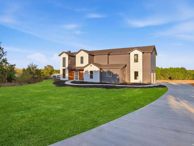 House for sale in Fischer, Texas