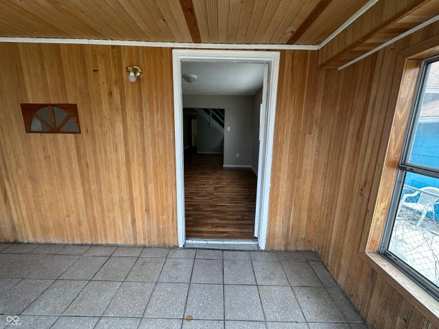 House for sale in Near Eastside, Camby