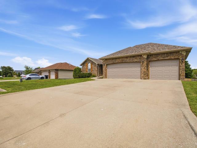 House for sale in Republic, Missouri