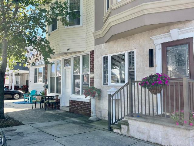 Condo for sale in Margate Gardens, Margate City