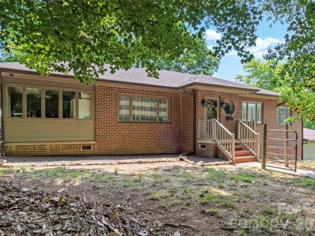 House for sale in Elkin, North Carolina