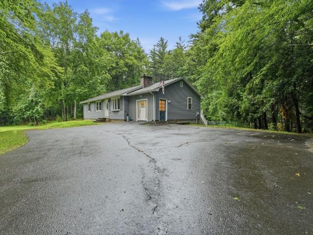 House for sale in Sunderland, Massachusetts
