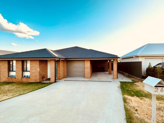 Apartment for rent in Piallamore, New South Wales