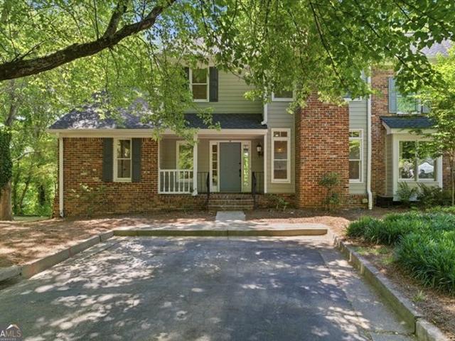 Condo for sale in Roswell, Georgia