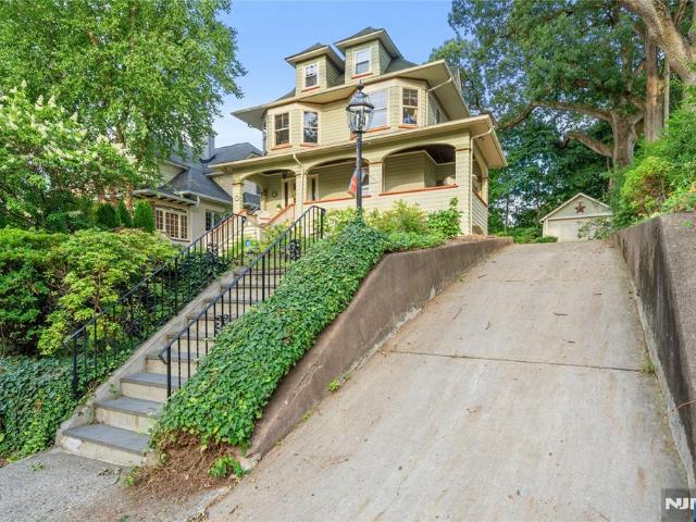 House for sale in Nutley, New Jersey
