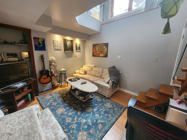 Townhouse for rent in Mulhurst Bay, Ontario