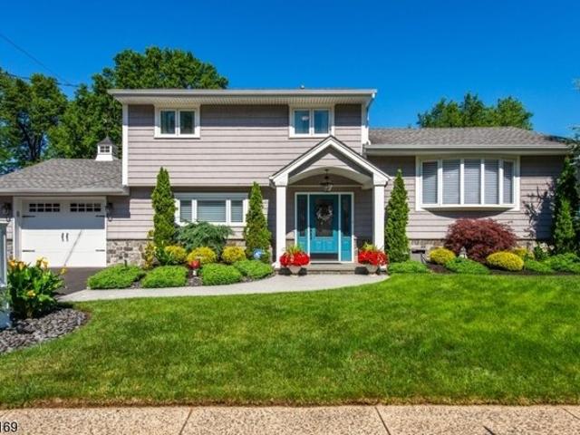House for sale in Passaic, New Jersey