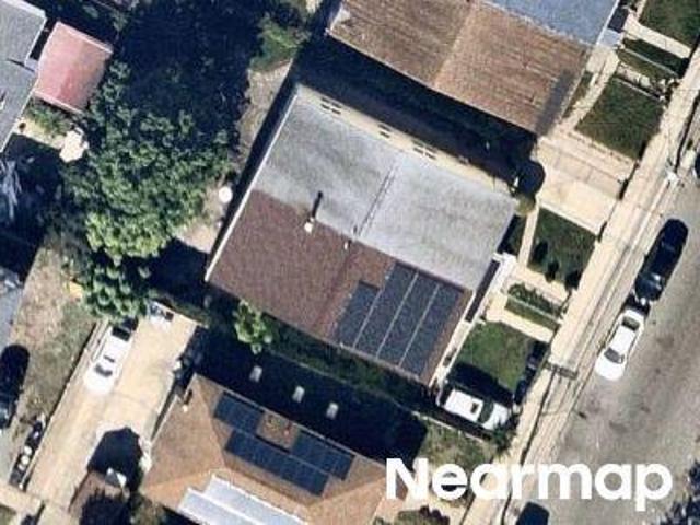 House for sale in Queens, Arverne