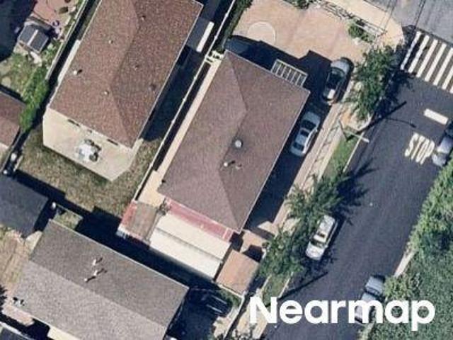 House for sale in Queens, Arverne