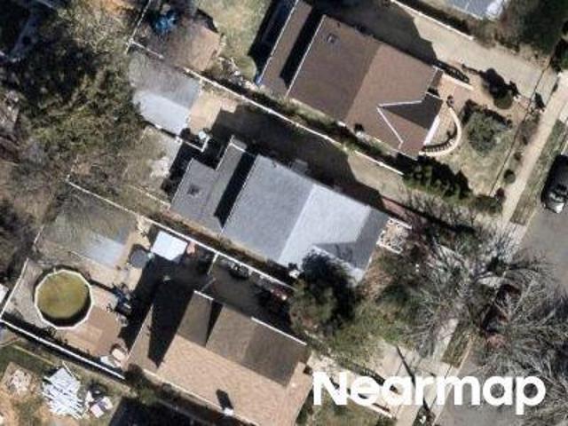 House for sale in Queens, Arverne