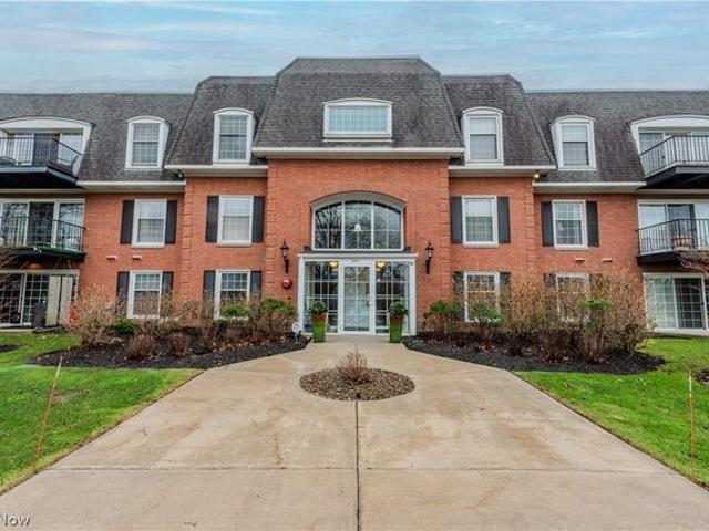 Condo for sale in Rocky River, Ohio