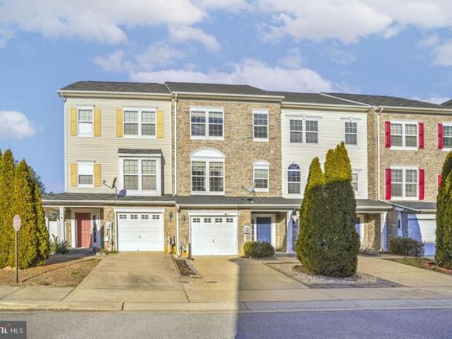 Townhouse for sale in California, Maryland
