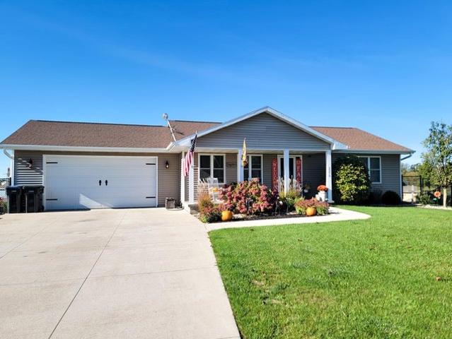 House for sale in Waupaca, Waupaca County