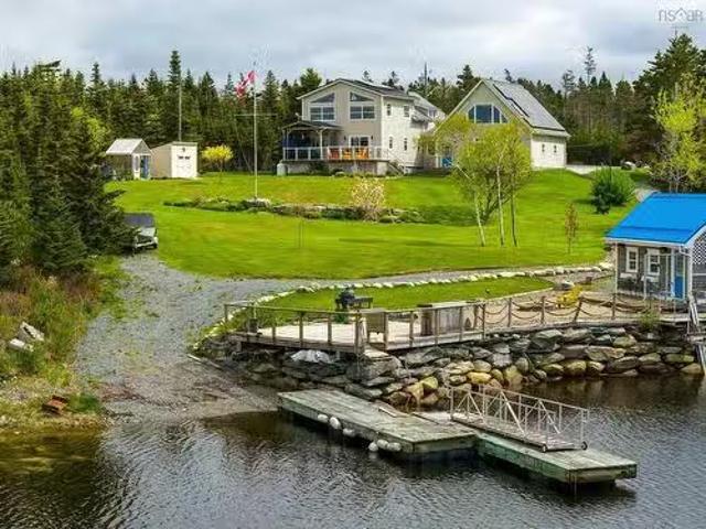House for sale in Ostrea Lake, Nova Scotia