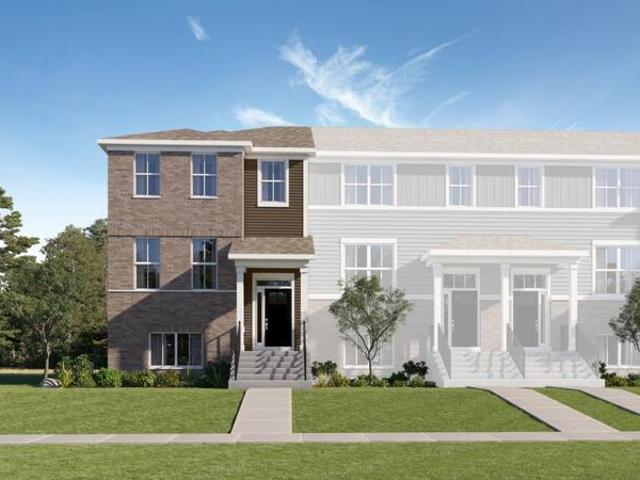 Townhouse for sale in Algonquin