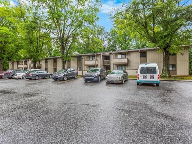 Condo for sale in Pfafftown, North Carolina