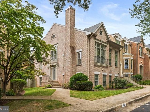 Townhouse for sale in Falls Church, Virginia