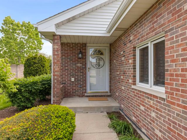 Townhouse for sale in New Lenox, Illinois