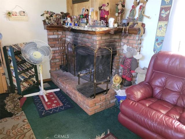 House for sale in Cedarpines Park, California